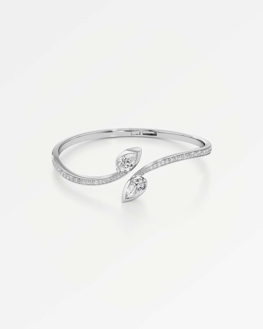 Serelle Diamond Bangle