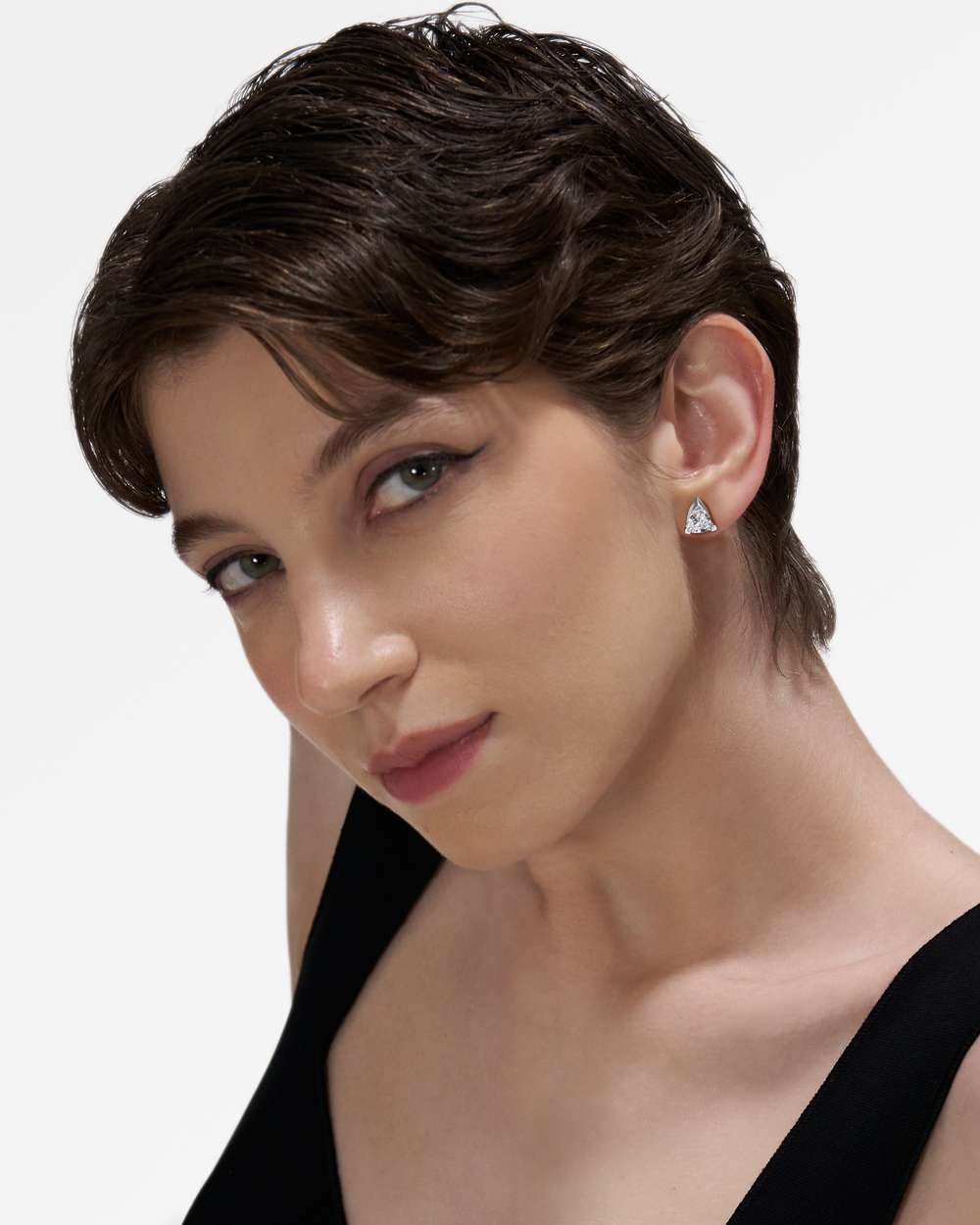 Apitris Diamond Stud Earrings