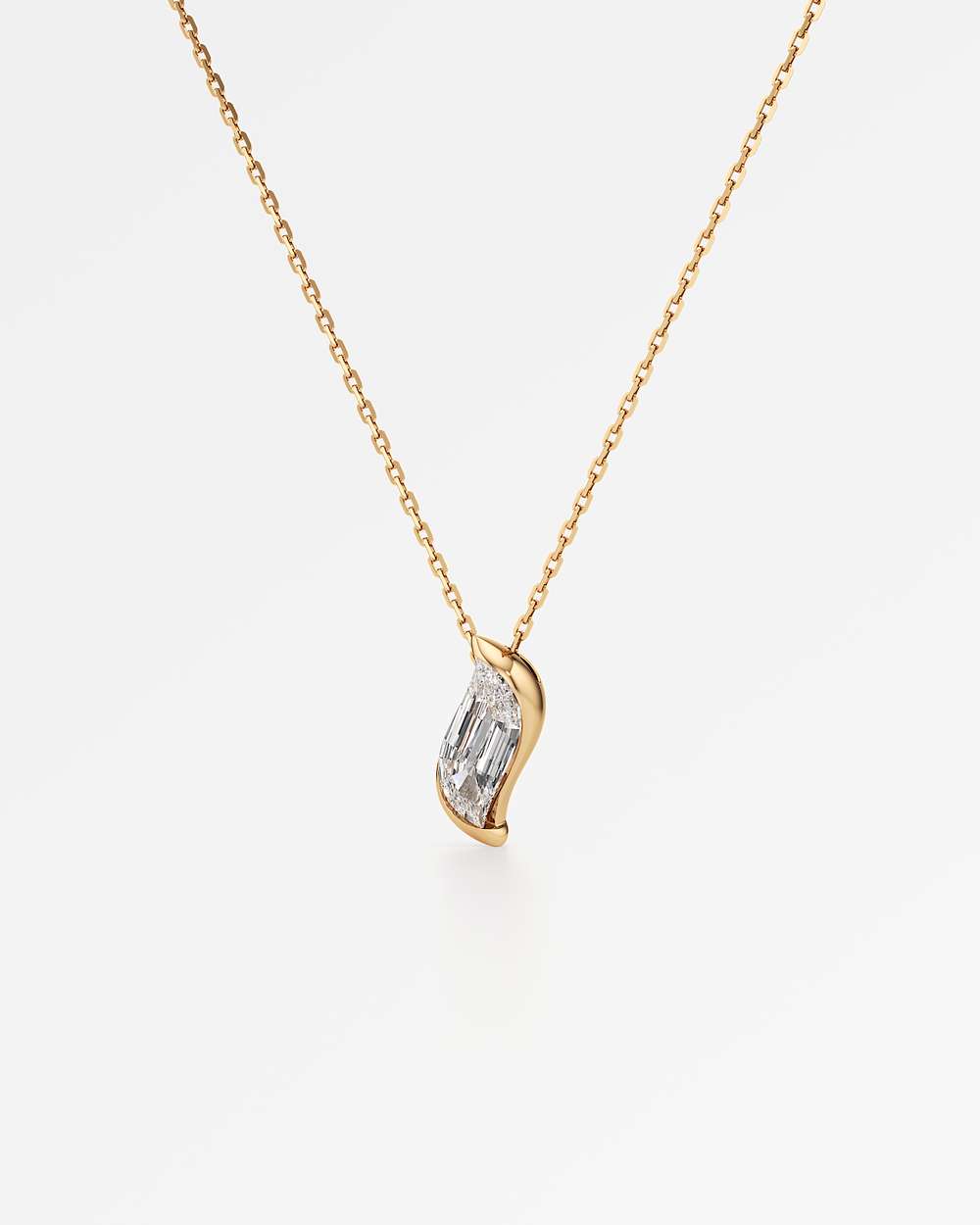 Faléa Diamond Pendant