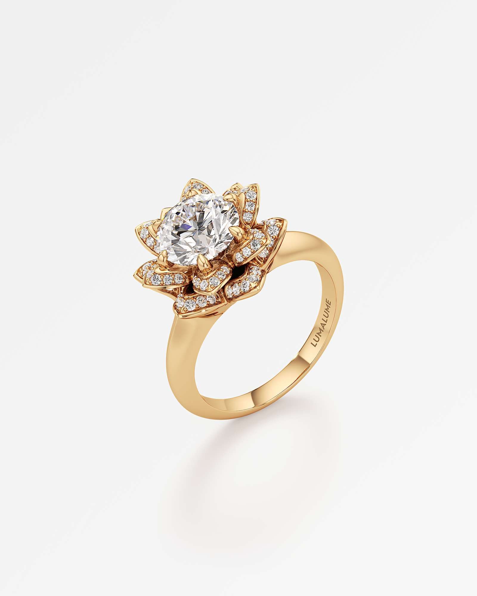 Elaris Diamond Engagement Ring