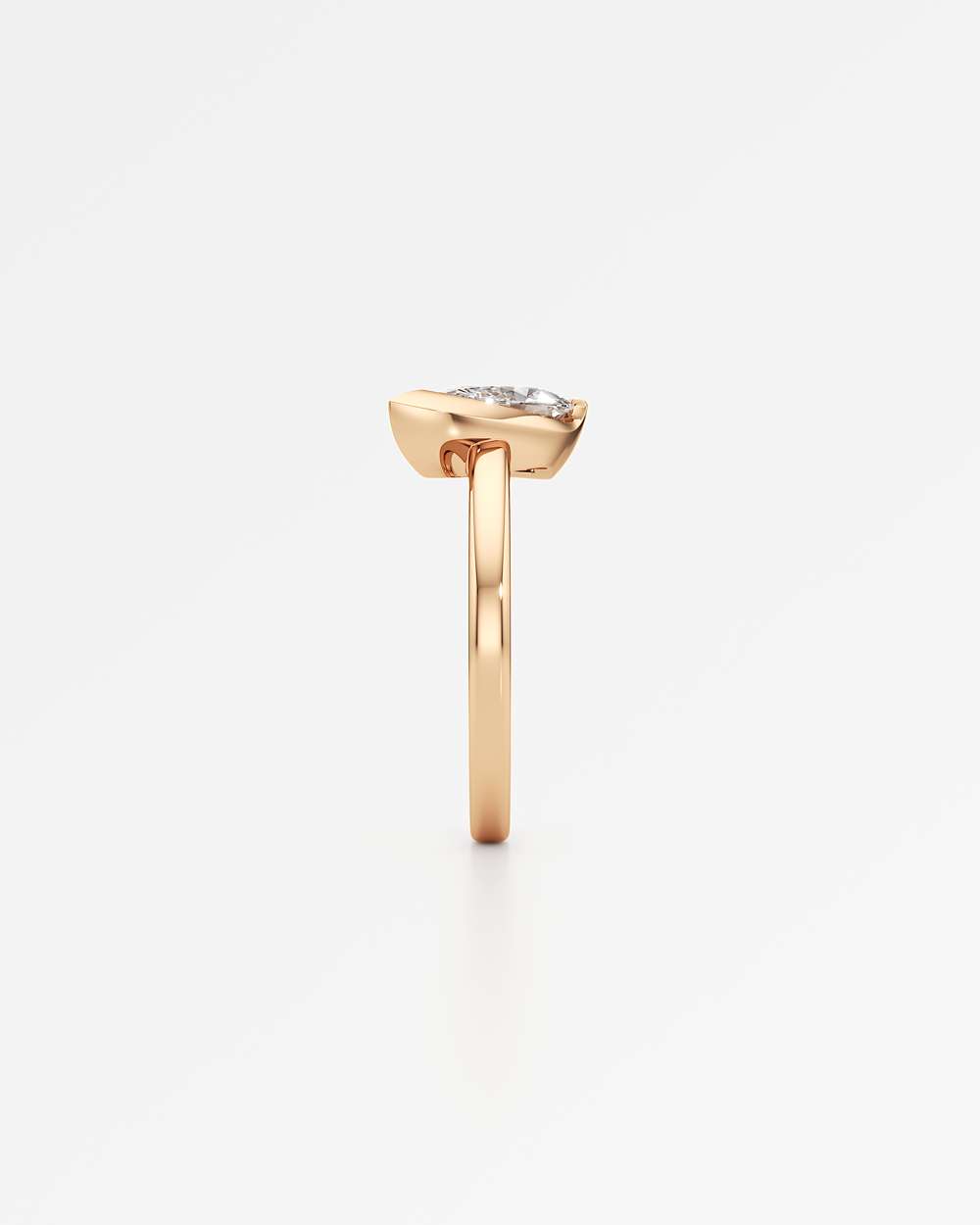 Apixa Diamond Ring